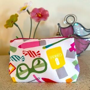 CLINIQUE COSMETIC BAG NWOT